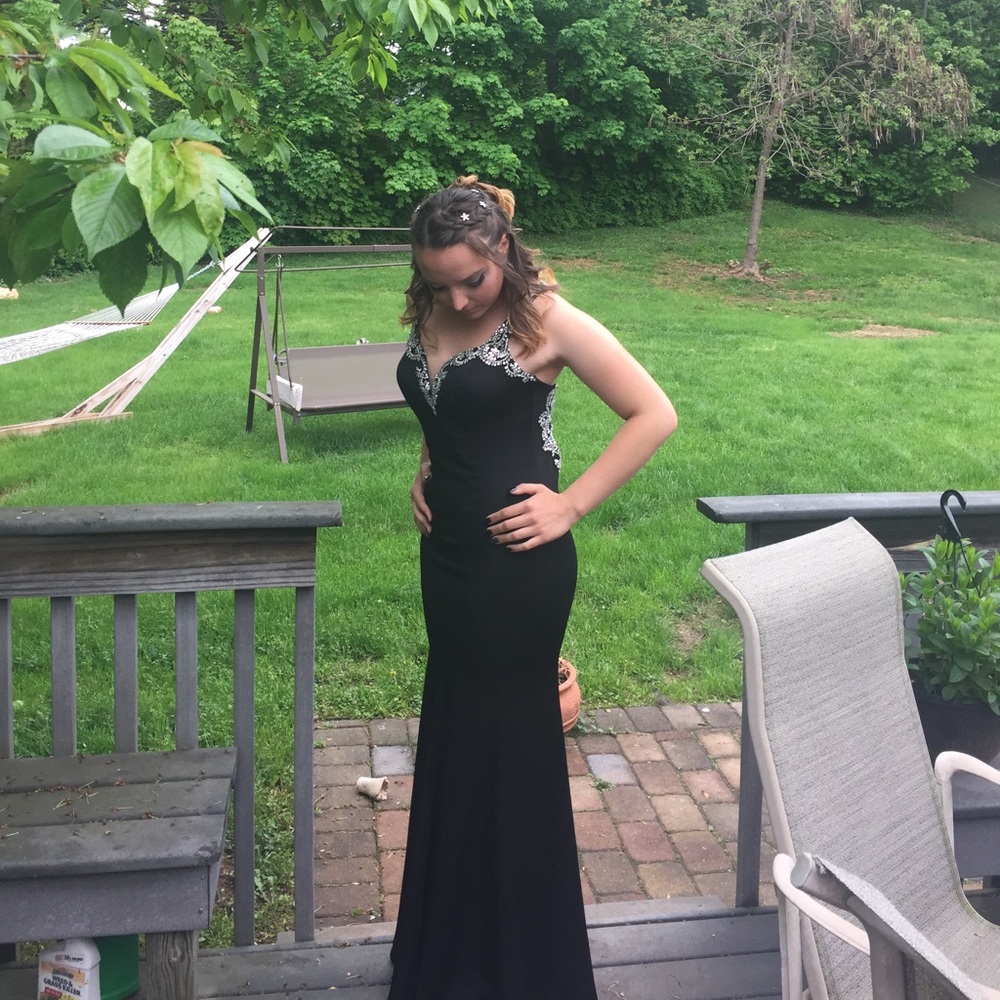 Really nice black and silver prom dress